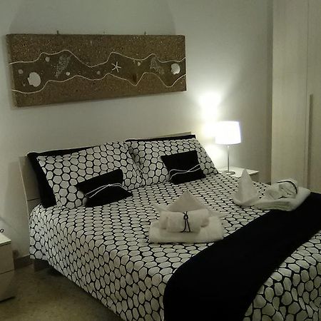 Appartamento Voglia Di Mare... Holidays On The Beach Porto SantʼElpidio Esterno foto
