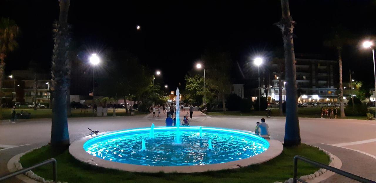 Appartamento Voglia Di Mare... Holidays On The Beach Porto SantʼElpidio Esterno foto
