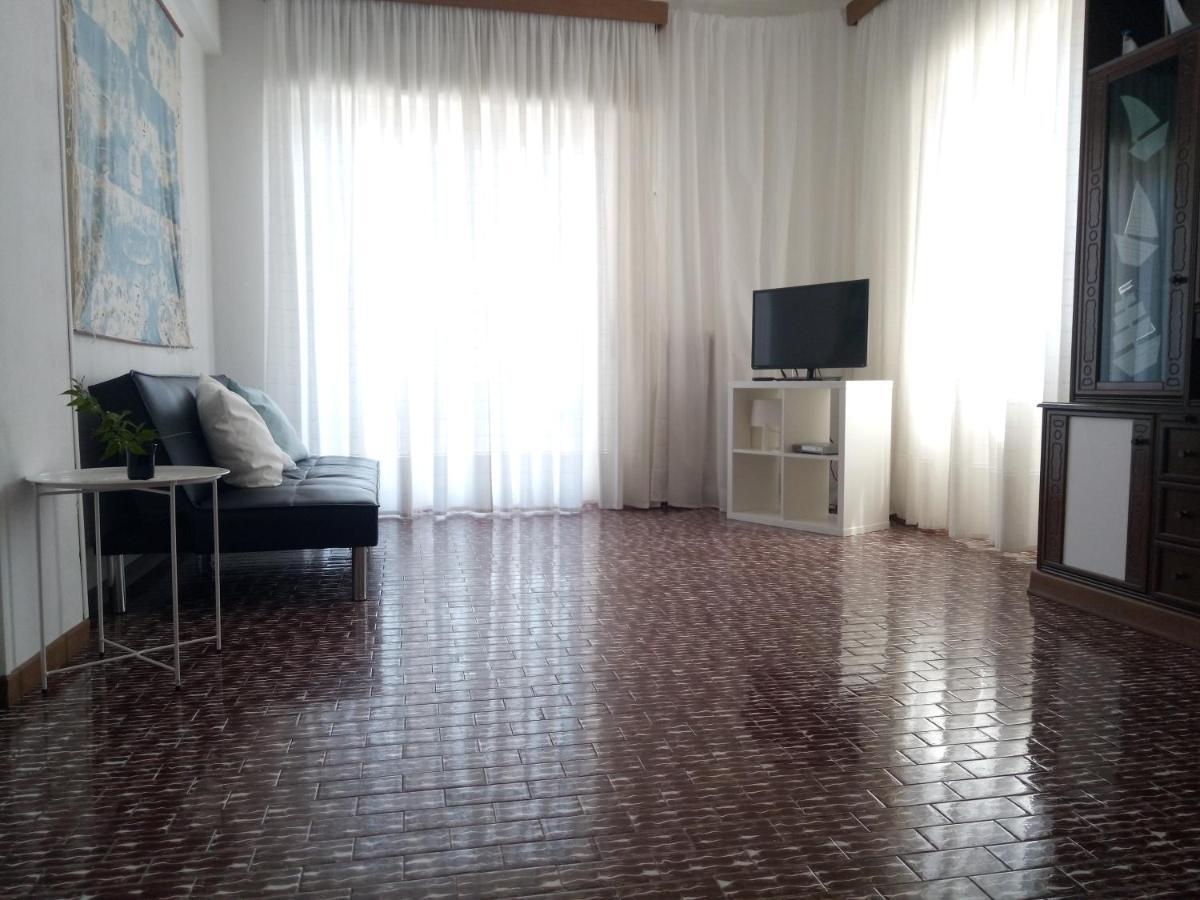 Appartamento Voglia Di Mare... Holidays On The Beach Porto SantʼElpidio Esterno foto